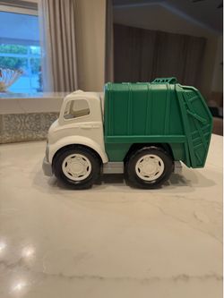 Toy truck