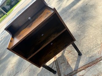 Bed side table