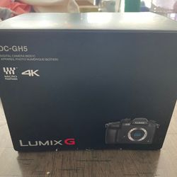 Panasonic Lumix GH5 Mirrorless Camera (Body Only)