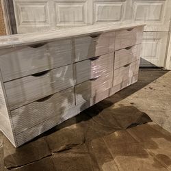 White 9 drawer dresser