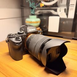 Sony A7II Mirrorless Camera + 28-70mm Lens Bundle – Great Condition