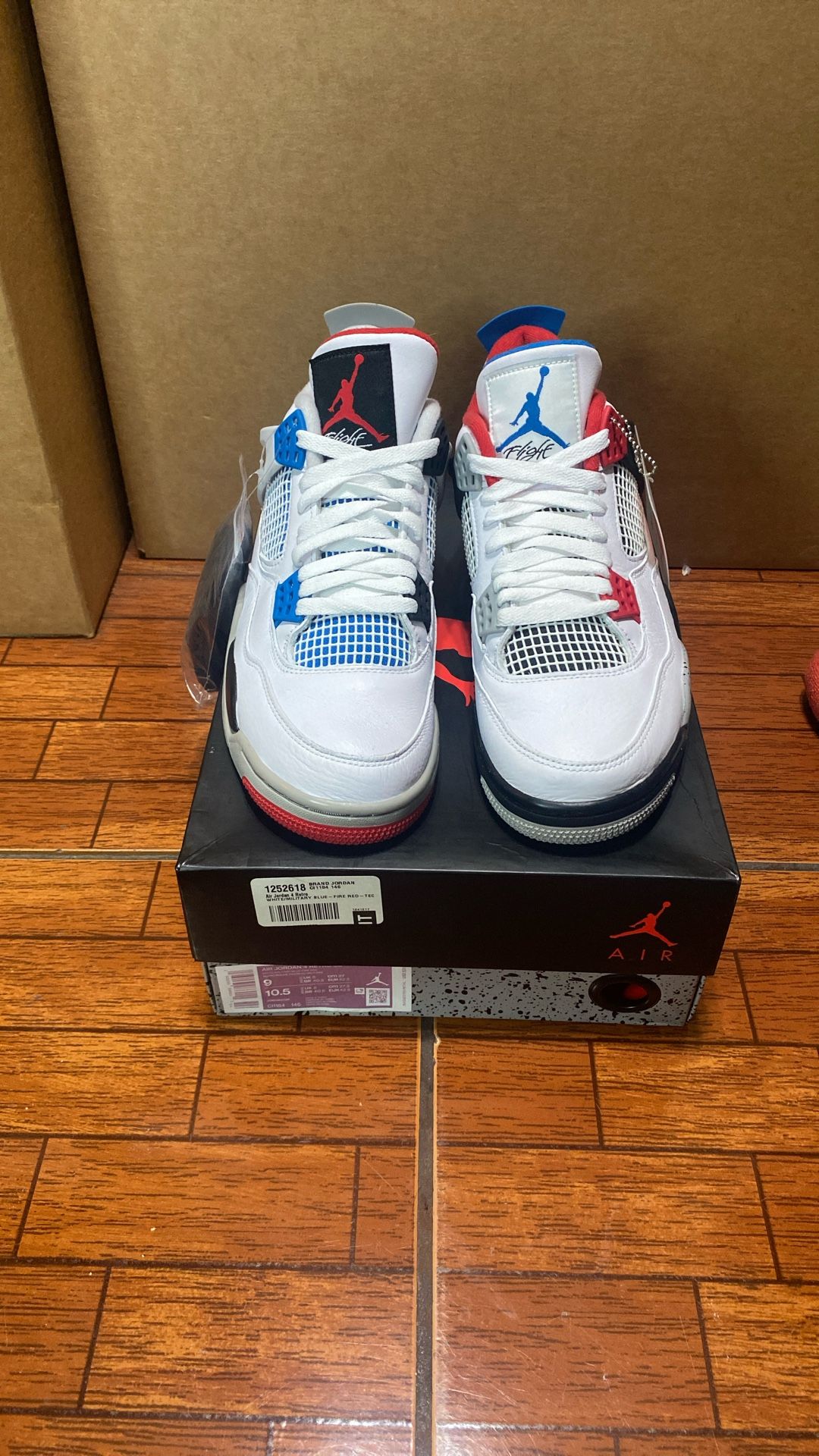 Air Jordan 4 