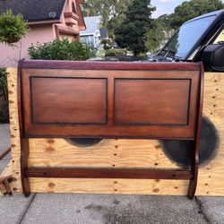 Solid Wood Beautiful Queen Bed