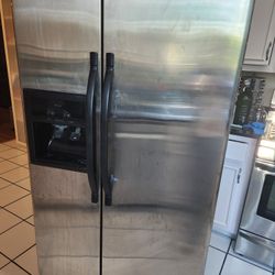 Kenmore Two Door Refrigerator And Freezer