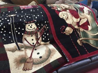 Brand new holiday rug