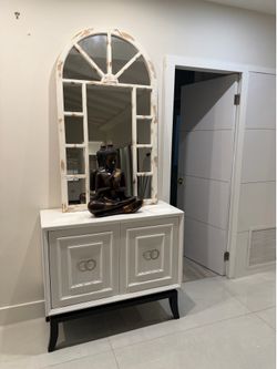 Matching credenzas with mirrors