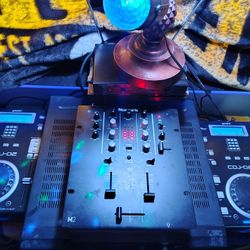 DJ Equipment 