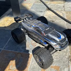 Traxxas Erevo RC Car