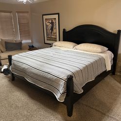 Bassett Bedroom Set - Black/Vintage