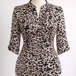 Blusa animal print para mujer