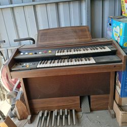 Vintage Organ