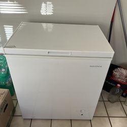 7.0 Cu Ft Freezer Chest 