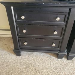 **Nightstands/Side Tables**