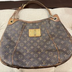 Galliera Louis Vuitton Handbag 