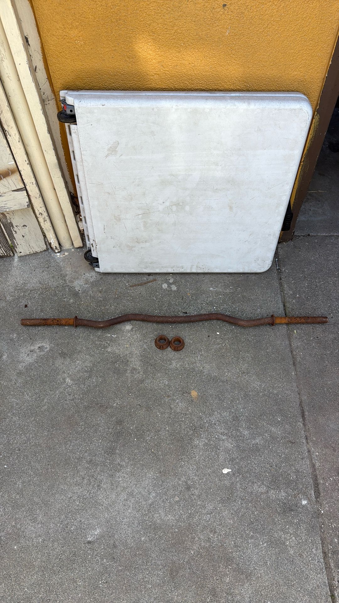 Rusty Curl Bar
