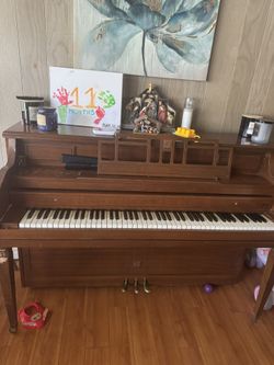 Upright Piano (Pickup only) Needs Tuning FREEE