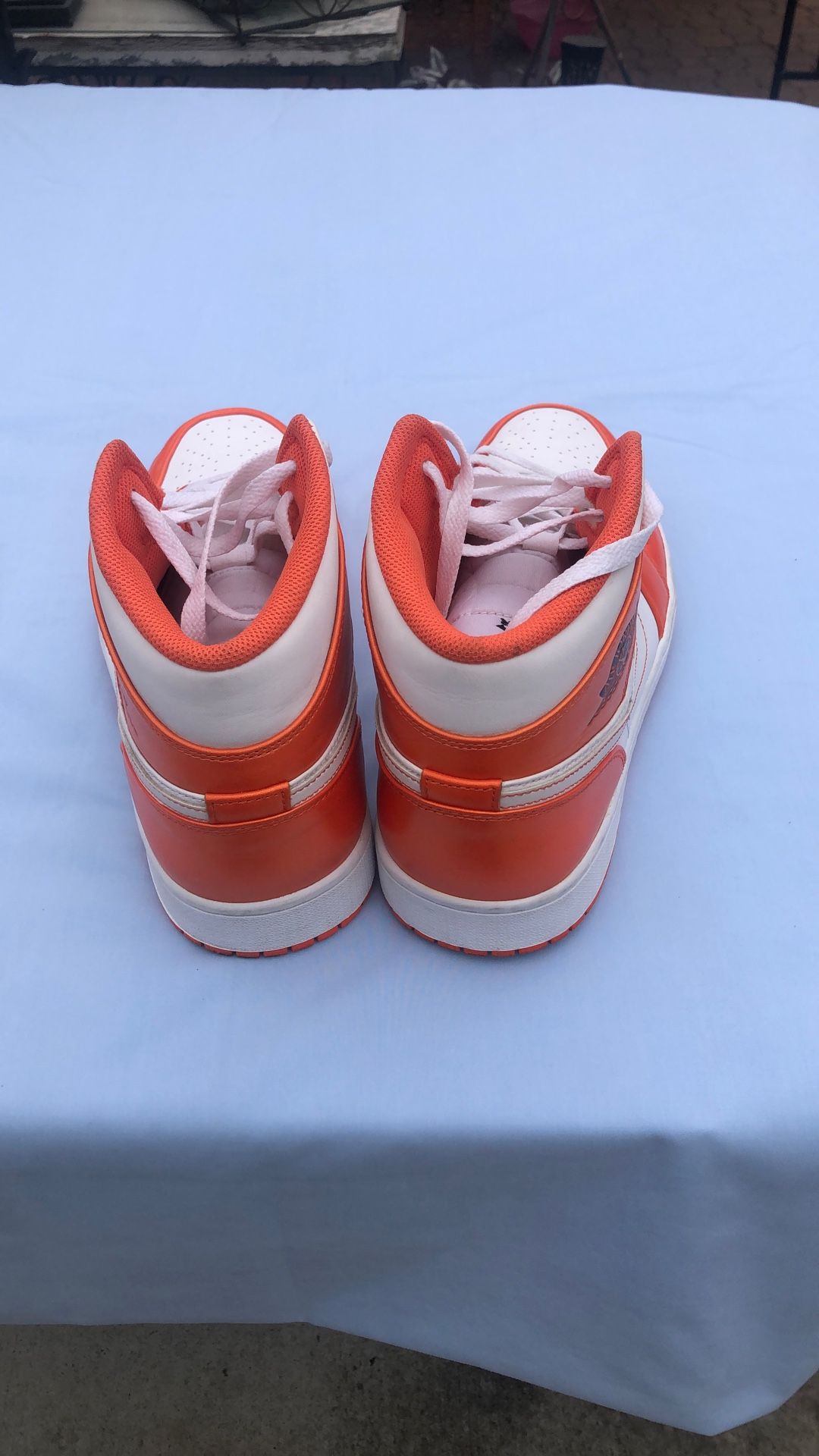 Air Jordan 1 Mid SE Electro