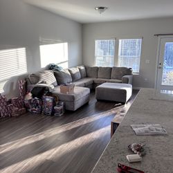 Gray Ashley Sectional w/ Ottoman