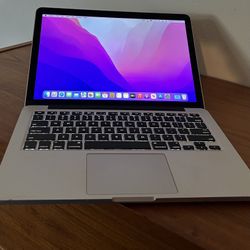 Apple MacBook Pro 13” Retina I7/16GB/256GB SSD $295