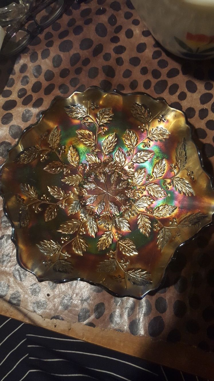 Carnival glass Bowl