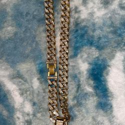 Gold Leaf Pendant Chain