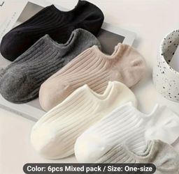6 Pieces Woman’s Socks, Multi Colored 