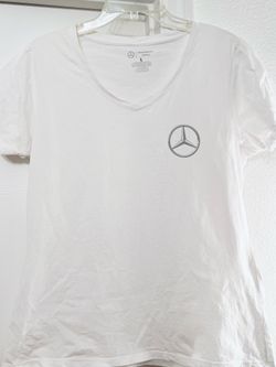 Women’s Mercedes Benz Tee sz Large