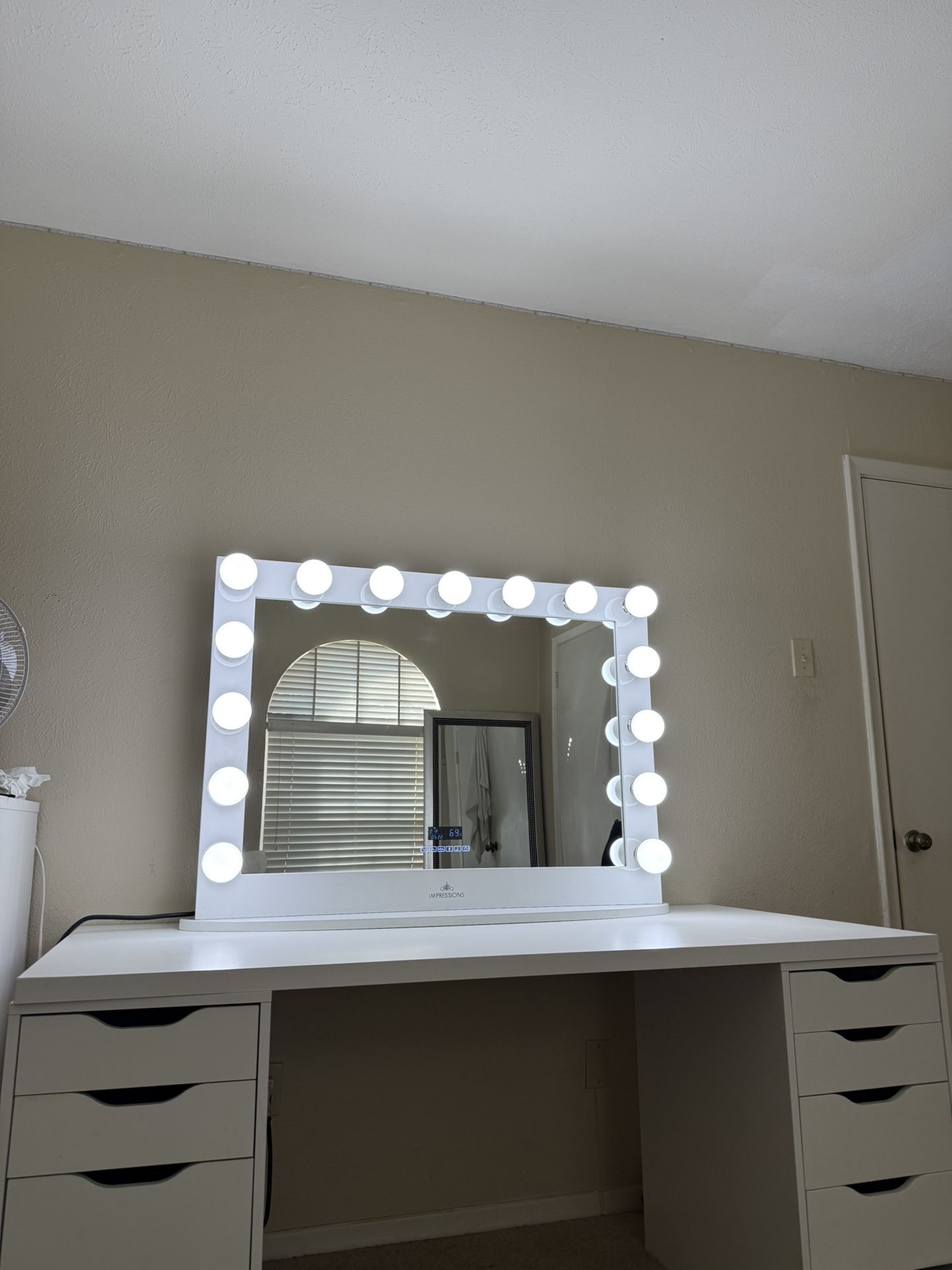 Impressions Vanity
