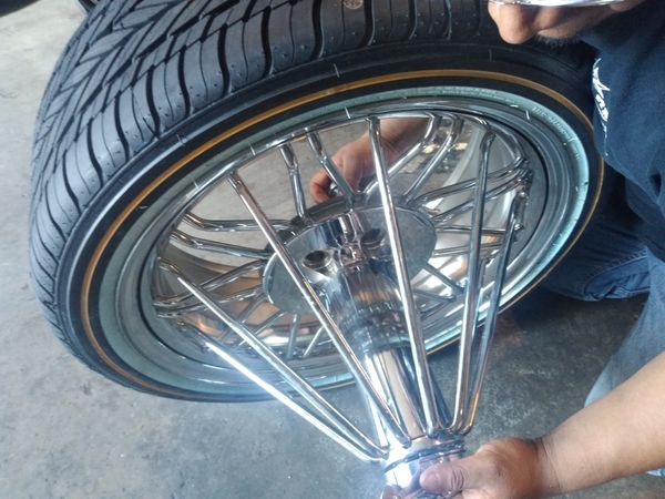 SWANGER WIRE WHEELS & VOGUE TYRES SIZE for Sale in Missouri City, TX ...