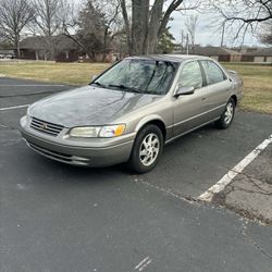 1998 Toyota Camry on offerup