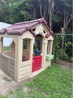 Step 2 Charming Cottage