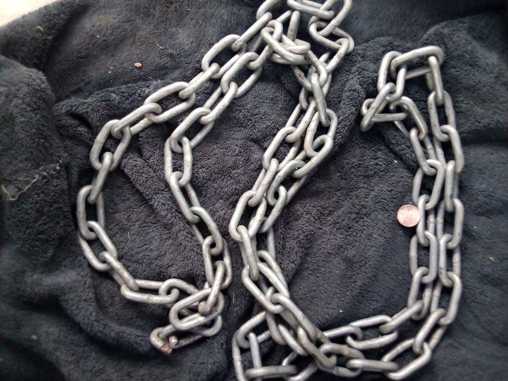 8 Foot Heavy Duty Chain