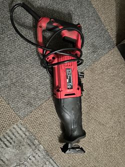Compact Reciprocating Saw