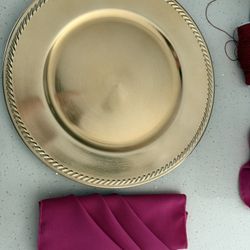 Decoraciones Manteles Overlay Fushia Servilletas Gold Plates Flowers Stand Picture Stand Center Piece  With Candles 