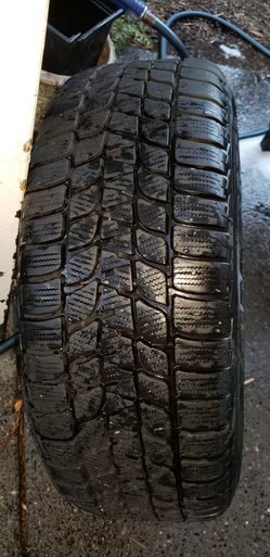 Bridgestone Blizzak Snow Tires  235/60R18 107H 