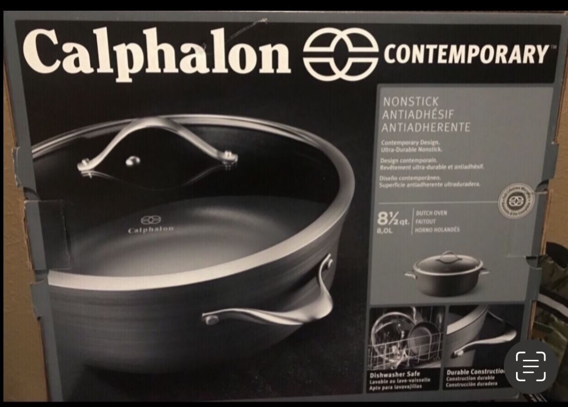 New Calphalon, 8 Quart Dutch oven