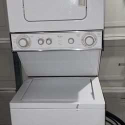 Whirl Pool  Washer And Dryer Combo