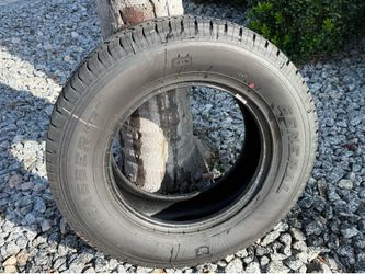 Set of 4 super duty tires LT275/65R18