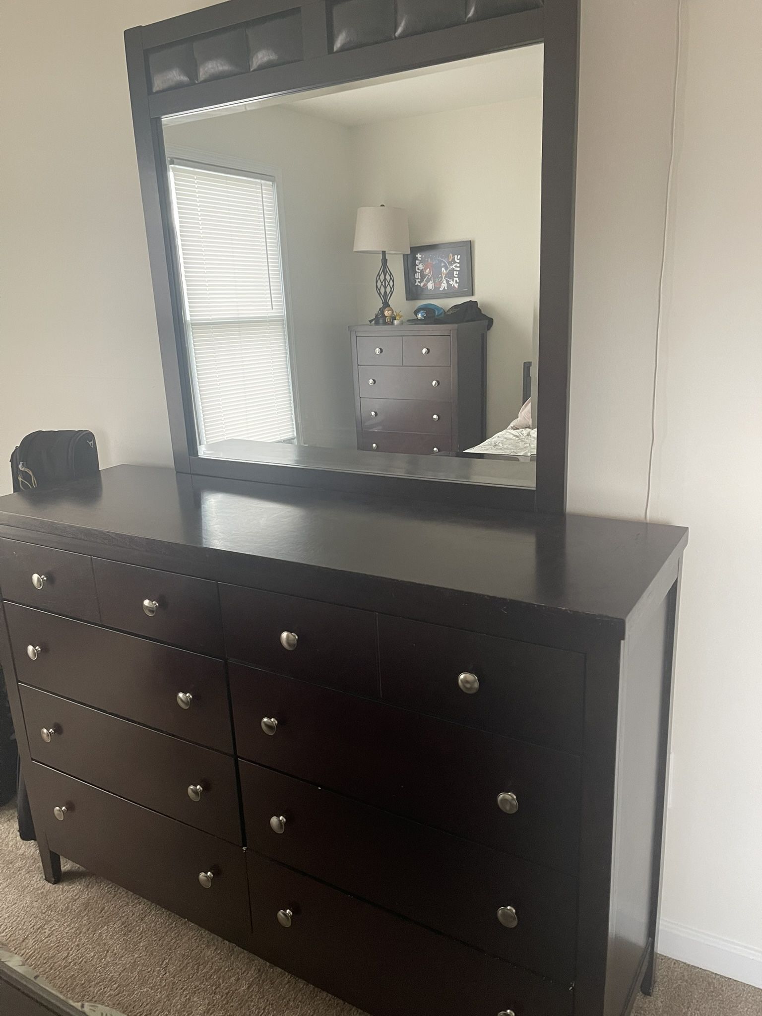 Cherry Wood 5 Piece Queen Bedroom Set 