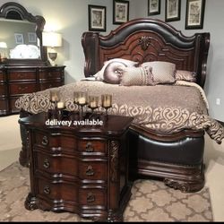 New/ Royal Highlands Rich Cherry Upholstered Panel Bedroom Set,bed,dresser, Mirror, Nightstand// King And Queen Size Available 