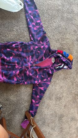 A Bathing Ape (BAPE) Shark Hoodie Size L - Like New