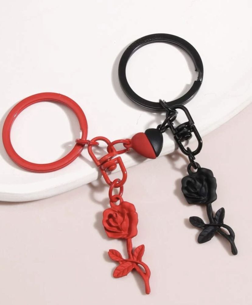 Couple Rose Keychains ❤️🖤 $6