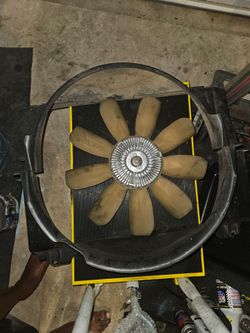Fan clutch and shroud for gm/ gmc great shape $40