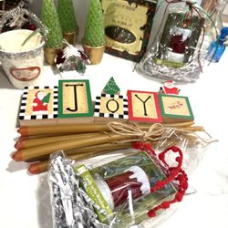 Lot of Fun Vtg Christmas Decor and Vintage Candles 