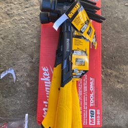 Dewalt 28oz Hammer $26 Each/cada Uno