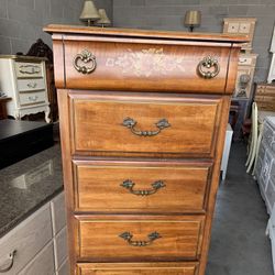 🌴BEAUTIFUL VINTAGE CHEST/6 DEEP DRAWERS -24” Long, 17”D, 58”tall- LEA BEDROOMS PEOPLE BRAND🌴