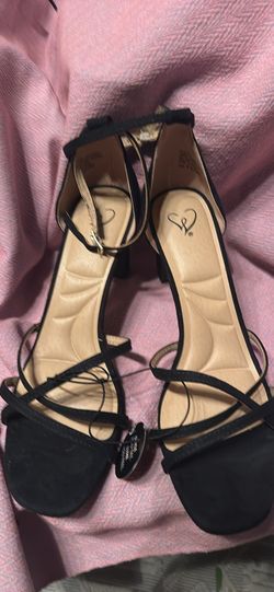 Sandals for women size 8.5 new black color