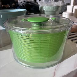 New (unused) Oxo salad spinner