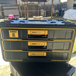 Dewalt Tough System 2.0 
