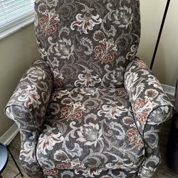 Chair / Recliner